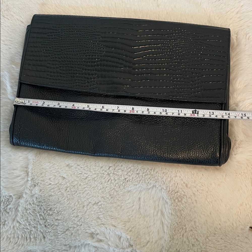 Vintage Fendi Authentic Black Leather Crossbody Bag - Picture 13 of 16